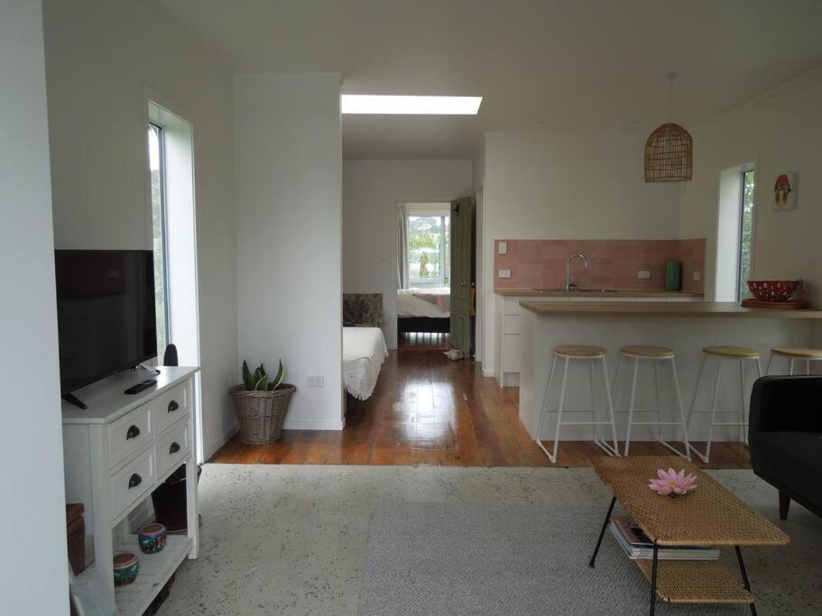 Raglan, Walk To Harbour And Town, Garden Views公寓 外观 照片
